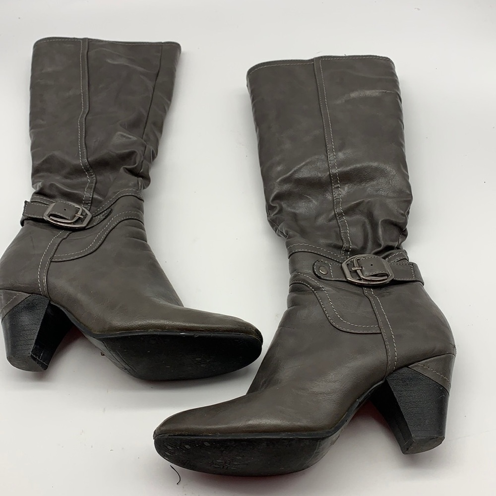 Pierre Dumas Gray faux Leather Heeled Boots size 7.5